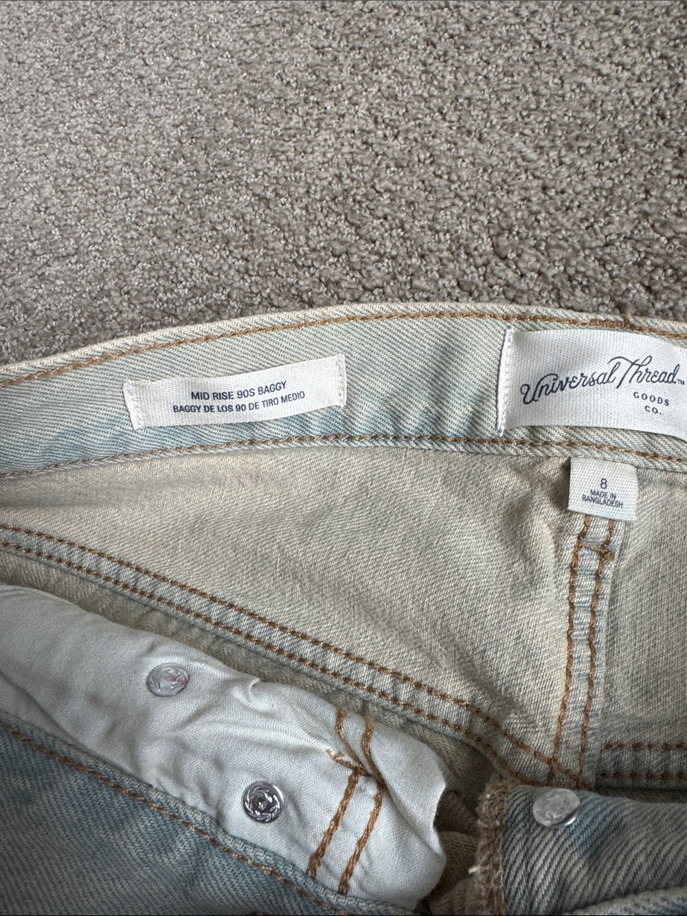 P121 NWT Universal Thread Women's Mid-Rise 90's Baggy Jeans - Size: 8 - Picture 6 of 7